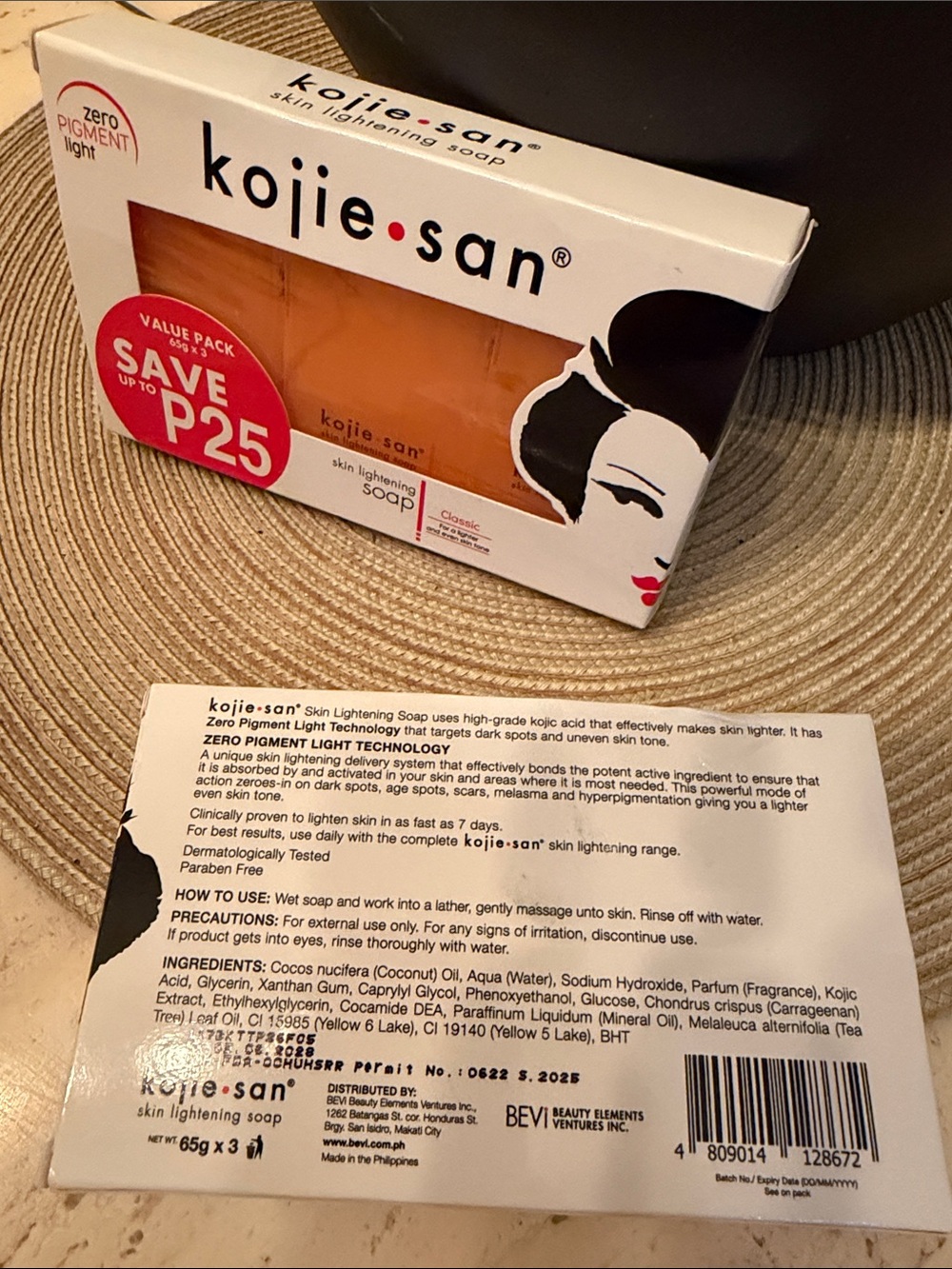 Kojie-san Skin Lightening Soap Set of Two 3 Pack-65 g x 6 NIB - Picture 2 of 8
